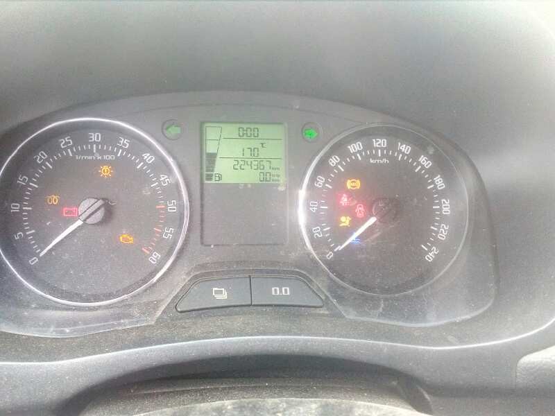 skoda roomster (5j7) del año 2010