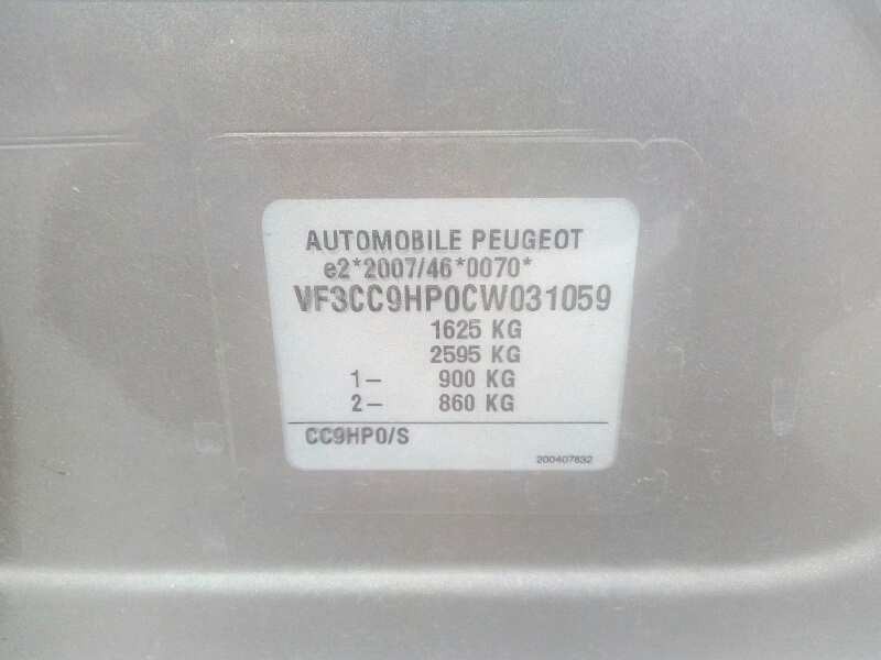 peugeot 208 del año 2012