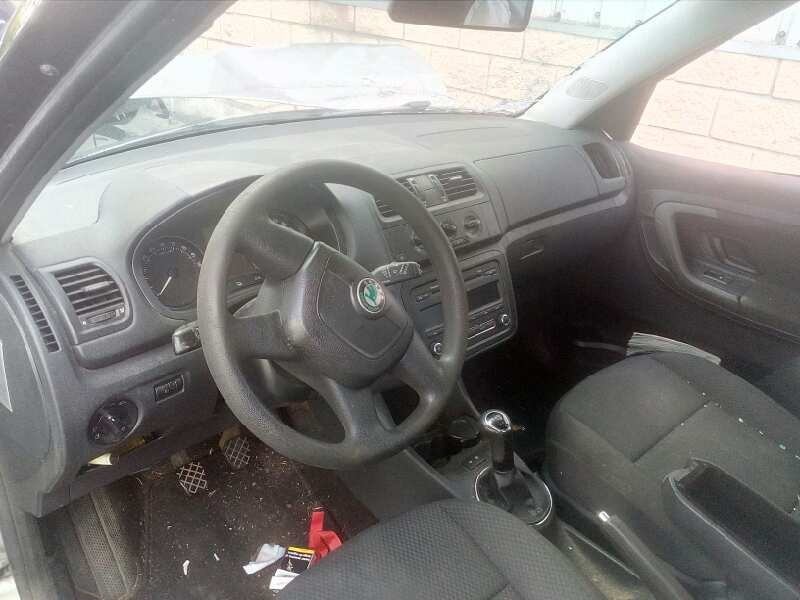 skoda roomster (5j7) del año 2010