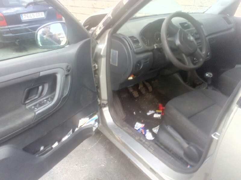 skoda roomster (5j7) del año 2010