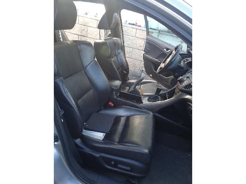 honda accord berlina (cu) del año 2010