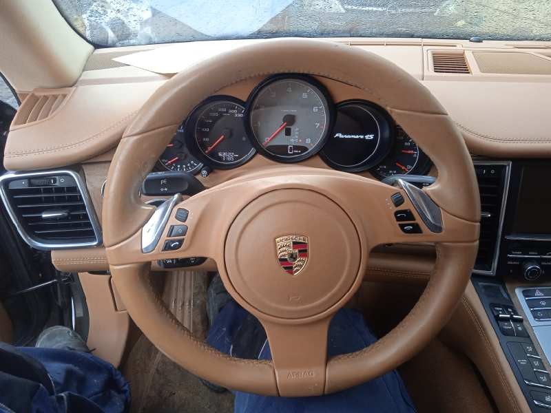 porsche panamera del año 2011