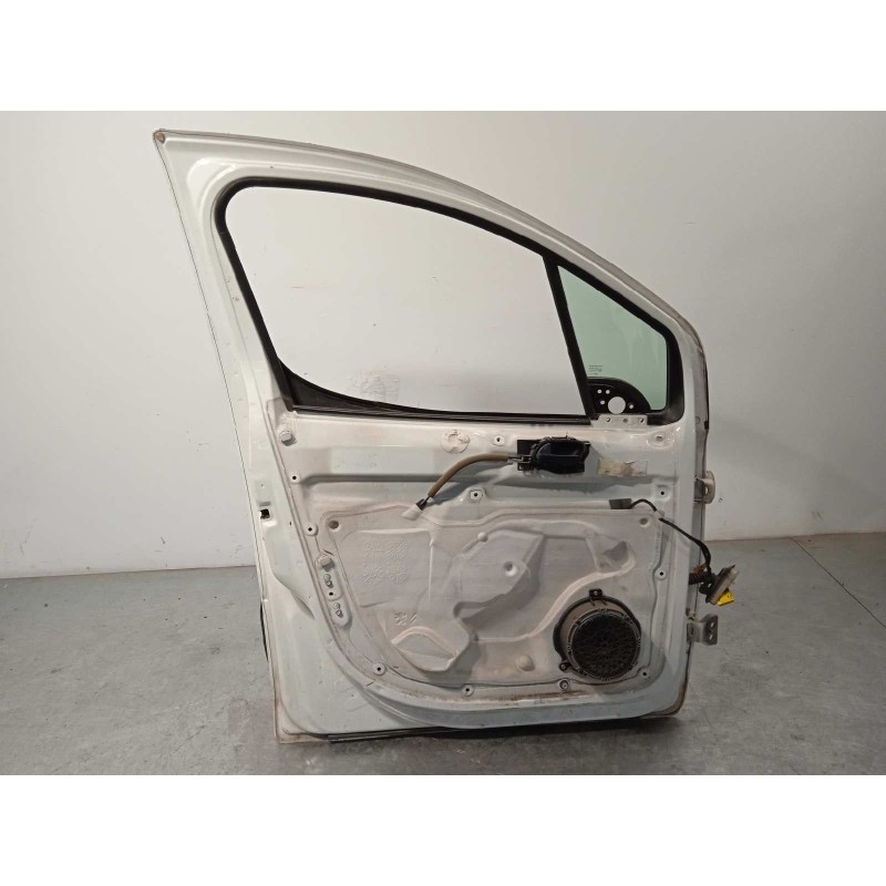 Recambio de puerta delantera izquierda para peugeot partner kasten confort l1 referencia OEM IAM 9002Z3  
