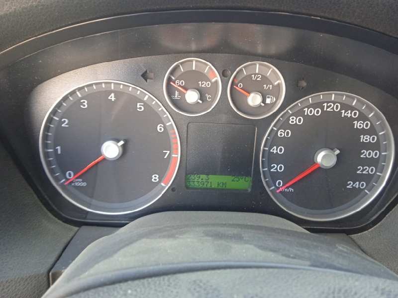 ford focus berlina (cap) del año 2007