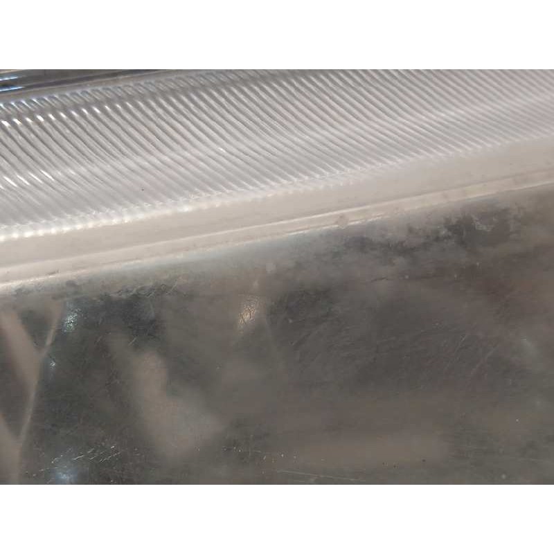 Recambio de faro derecho para hyundai h 1 2.5 turbodiesel referencia OEM IAM 921044A510  