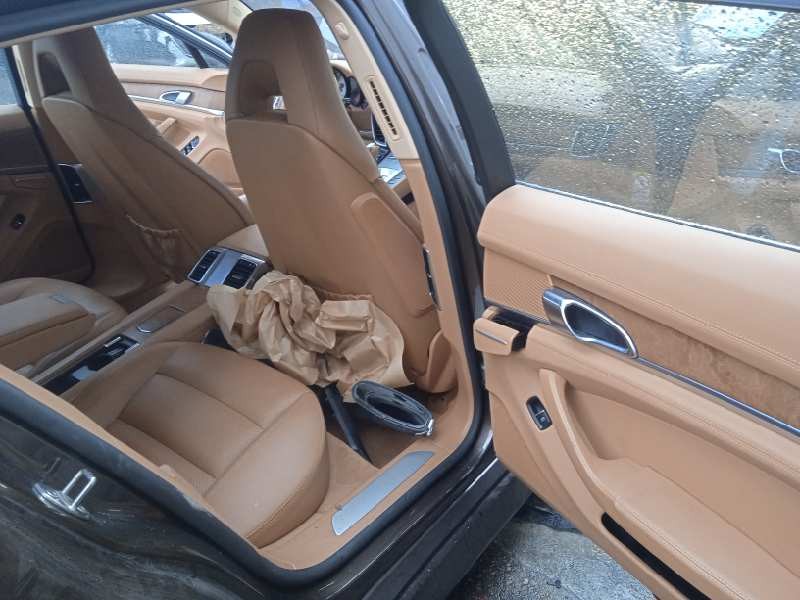 porsche panamera del año 2011