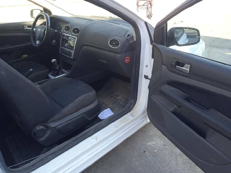 ford focus berlina (cap) del año 2007