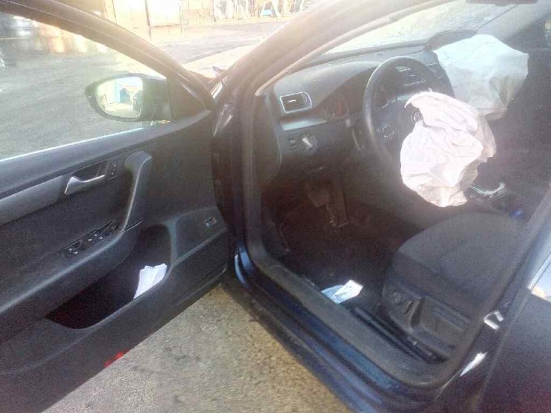 volkswagen passat variant (3g5) del año 2014