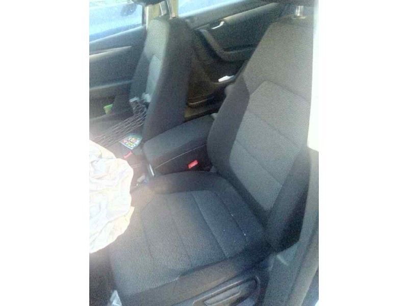 volkswagen passat variant (3g5) del año 2014