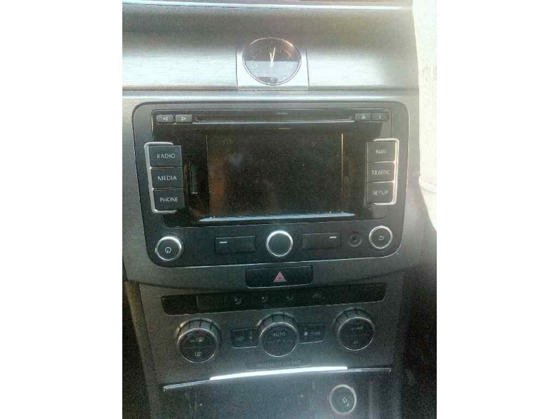 volkswagen passat variant (3g5) del año 2014