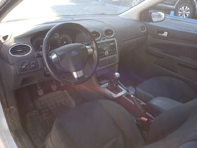 ford focus berlina (cap) del año 2007