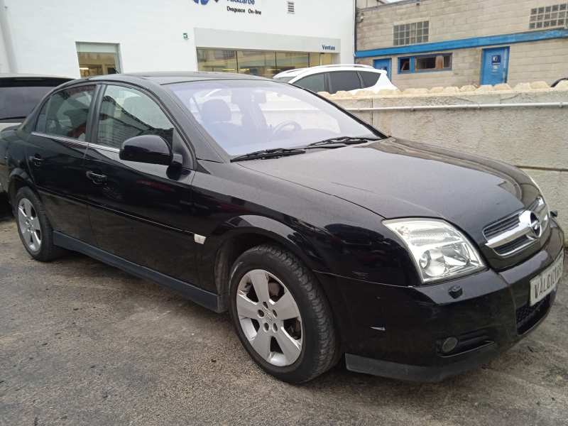 opel vectra c berlina del año 2004