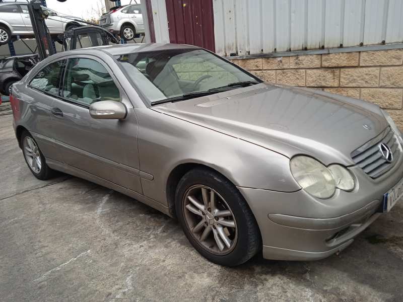 mercedes-benz clase c (w203) sportcoupe del año 2003