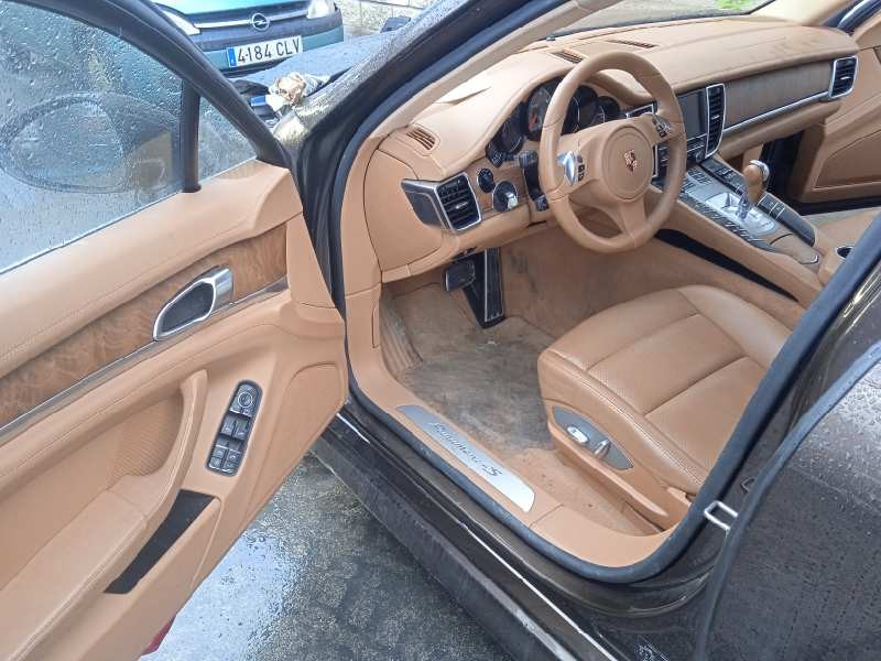 porsche panamera del año 2011