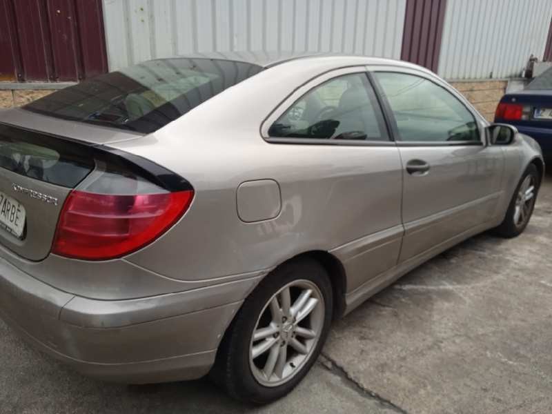 mercedes-benz clase c (w203) sportcoupe del año 2003