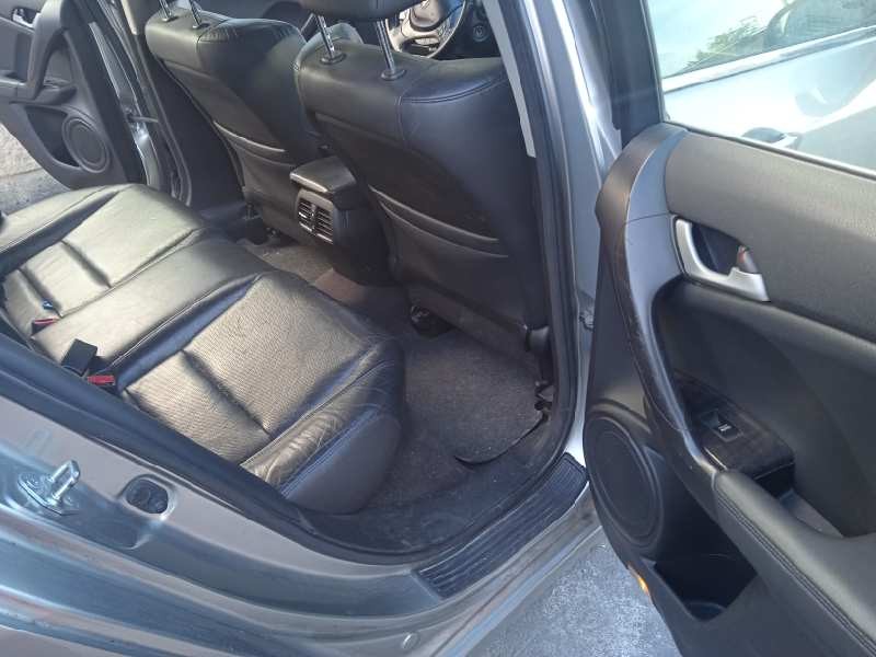 honda accord berlina (cu) del año 2010