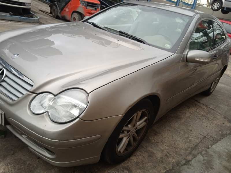 mercedes-benz clase c (w203) sportcoupe del año 2003