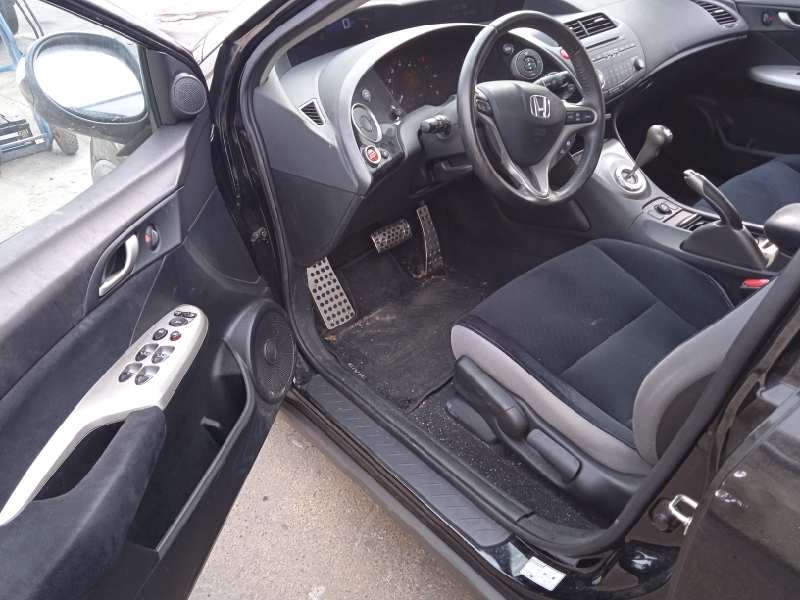 honda civic berlina 5 (fk) del año 2007