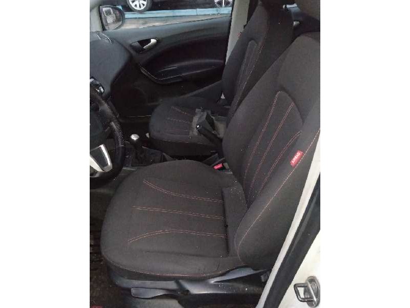 seat ibiza (6j5) del año 2011