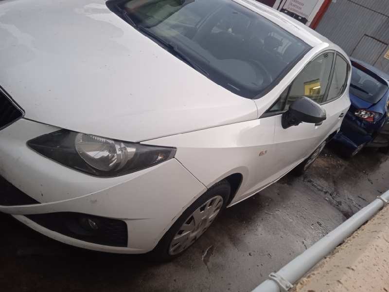 seat ibiza (6j5) del año 2011
