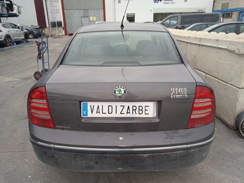 skoda superb (3u4) del año 2005