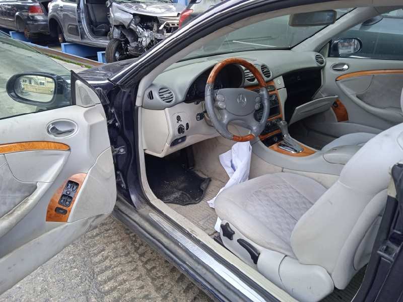 mercedes-benz clase clk (w209) coupe del año 2003