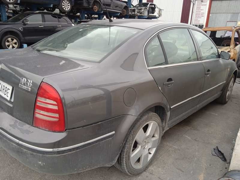 skoda superb (3u4) del año 2005