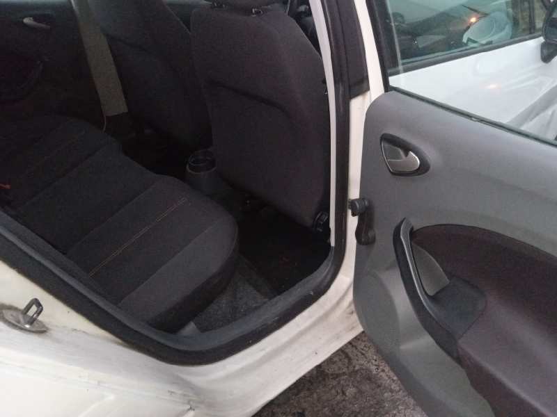 seat ibiza (6j5) del año 2011