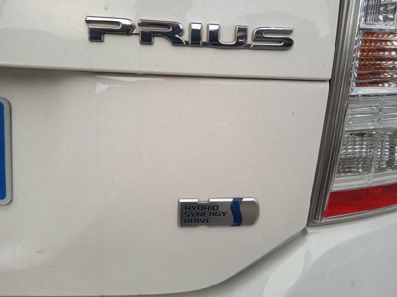 toyota prius (nhw30) del año 2011
