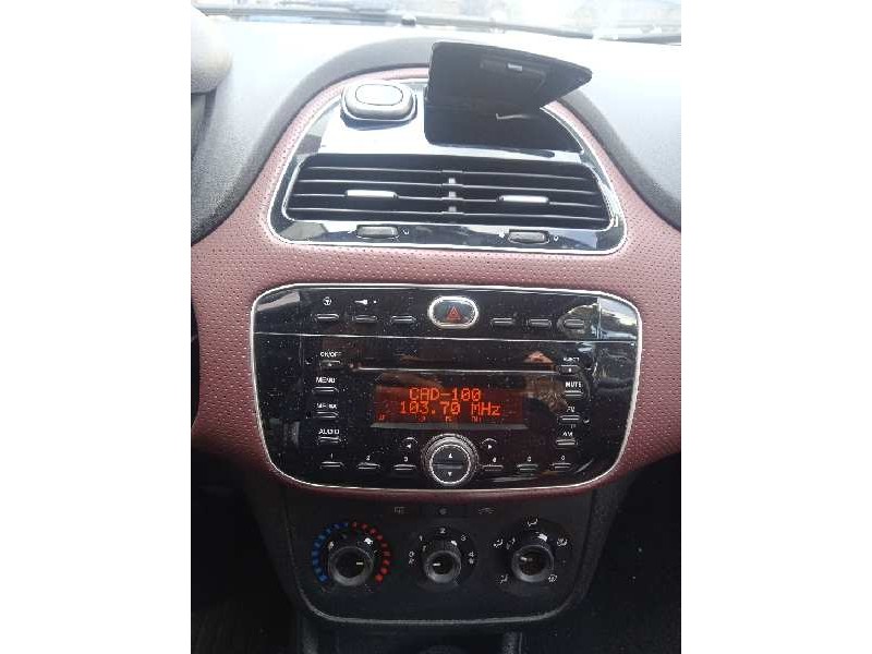 fiat punto (evo) (199) del año 2010