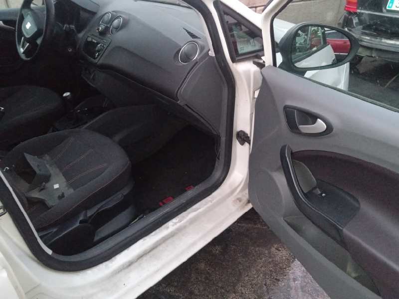 seat ibiza (6j5) del año 2011