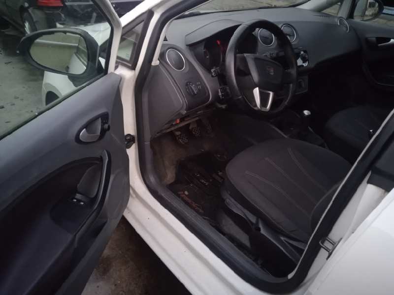 seat ibiza (6j5) del año 2011