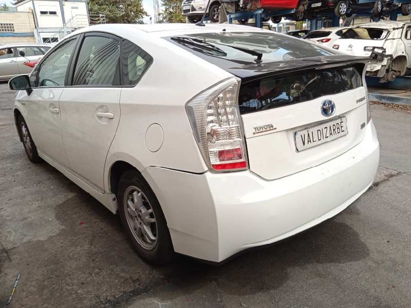 toyota prius (nhw30) del año 2011