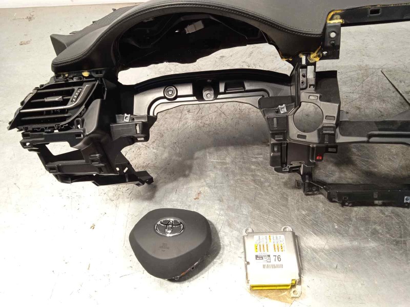Recambio de kit airbag para toyota c-hr hybrid launch edition referencia OEM IAM 55401F4010C1 89170F4130 45130F4030XX