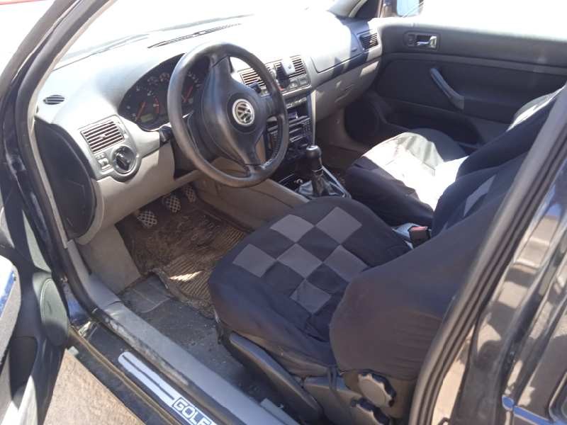 volkswagen golf iv berlina (1j1) del año 2000