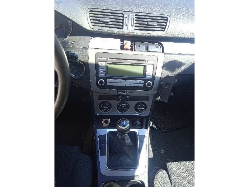 volkswagen passat variant (3c5) del año 2006