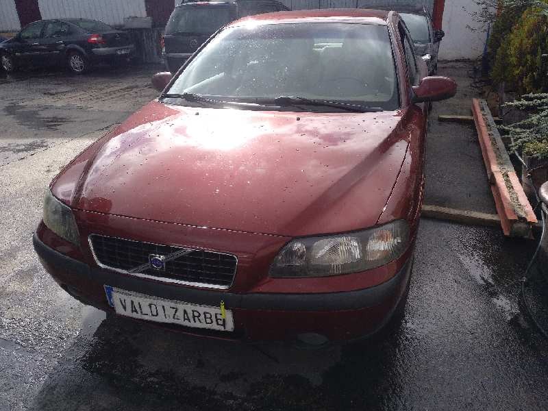 volvo s60 berlina del año 2001