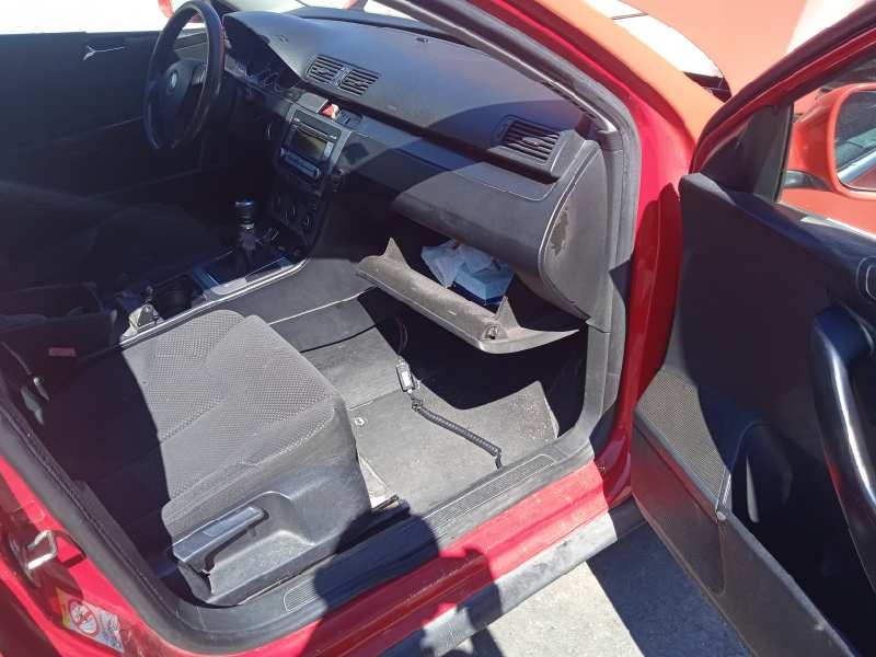 volkswagen passat variant (3c5) del año 2006