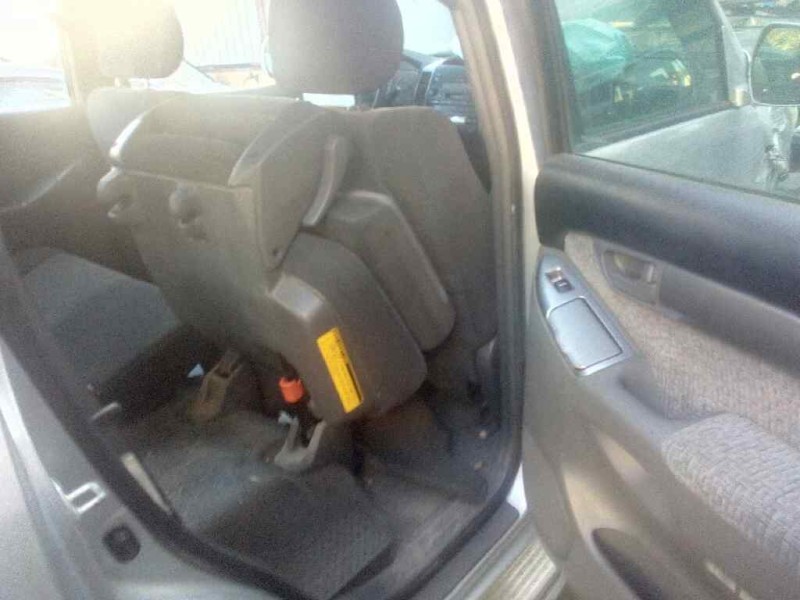 toyota land cruiser (j12) del año 2005