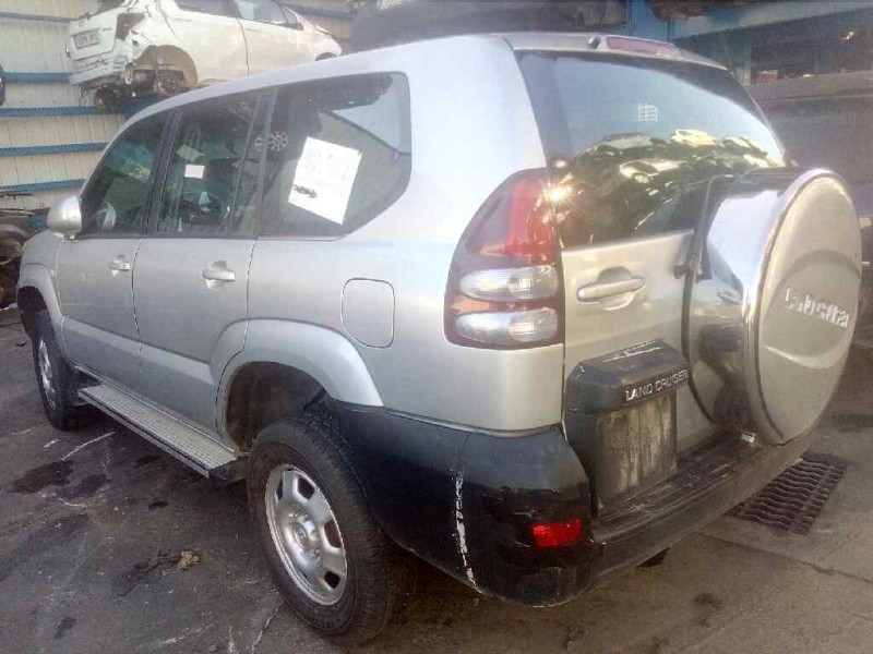 toyota land cruiser (j12) del año 2005