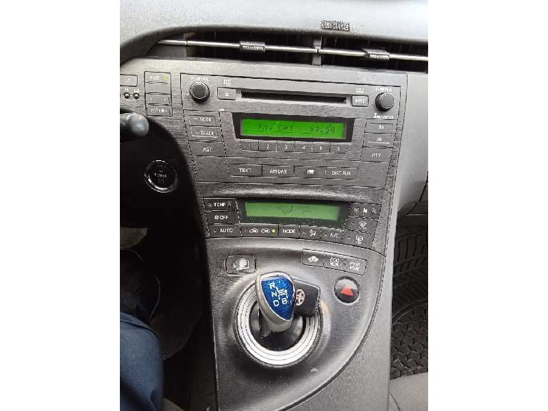 toyota prius (nhw30) del año 2011