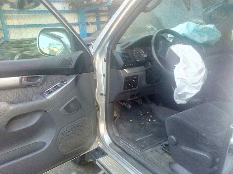 toyota land cruiser (j12) del año 2005