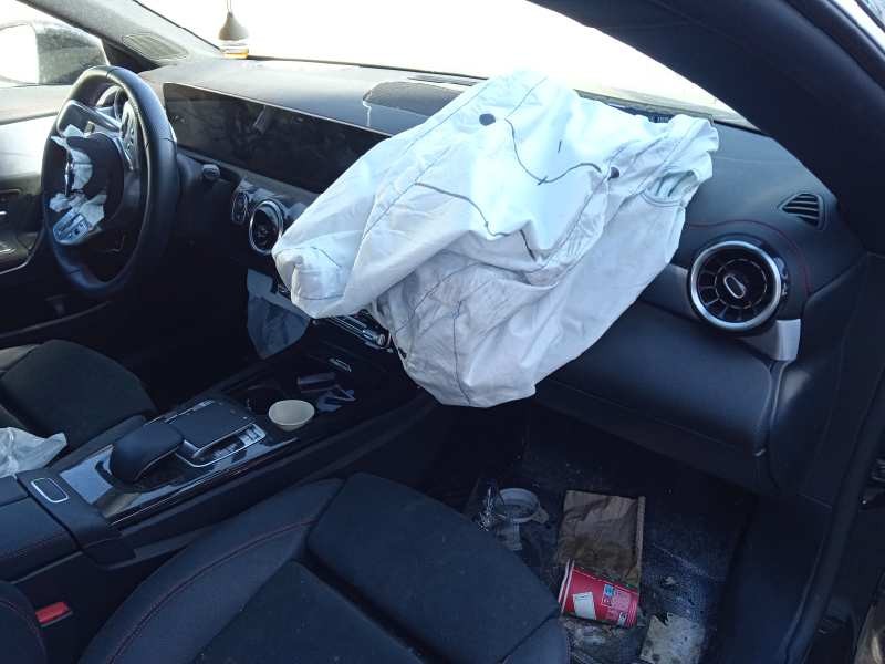 mercedes-benz clase cla (w118) del año 2022