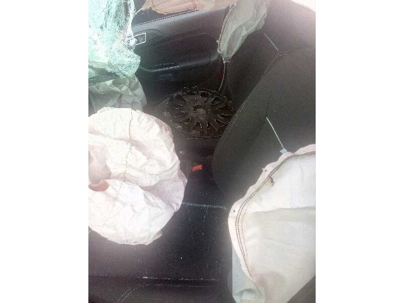 ford fiesta (ccn) del año 2014