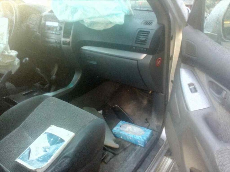 toyota land cruiser (j12) del año 2005