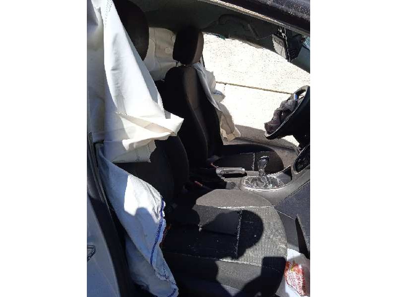 opel astra j lim. del año 2011