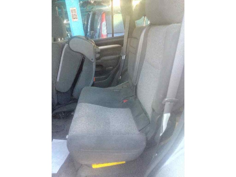 toyota land cruiser (j12) del año 2005