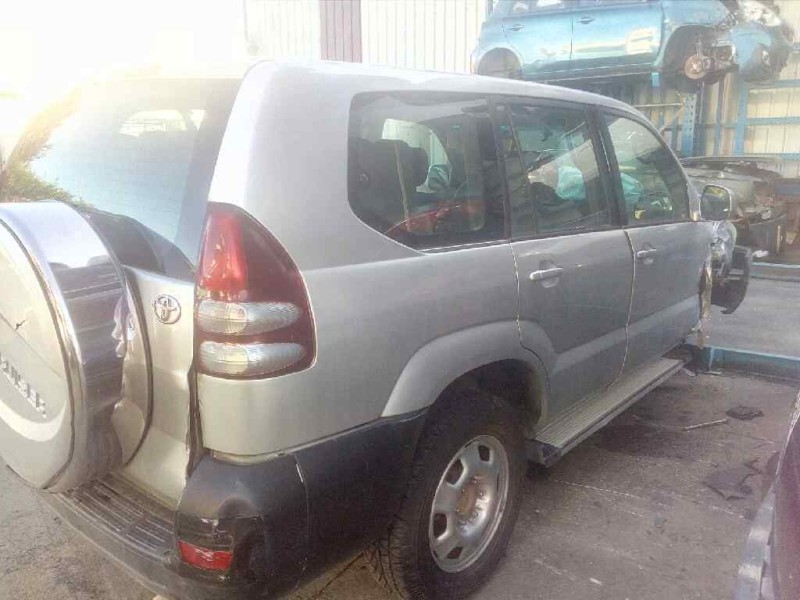 toyota land cruiser (j12) del año 2005