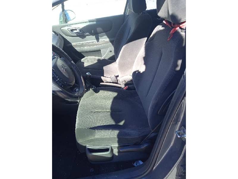 citroën c4 berlina del año 2009