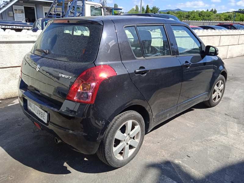 suzuki swift berlina (mz) del año 2010